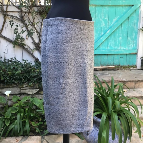 H&M Grey Pencil Skirt Size Medium - Picture 2 of 6